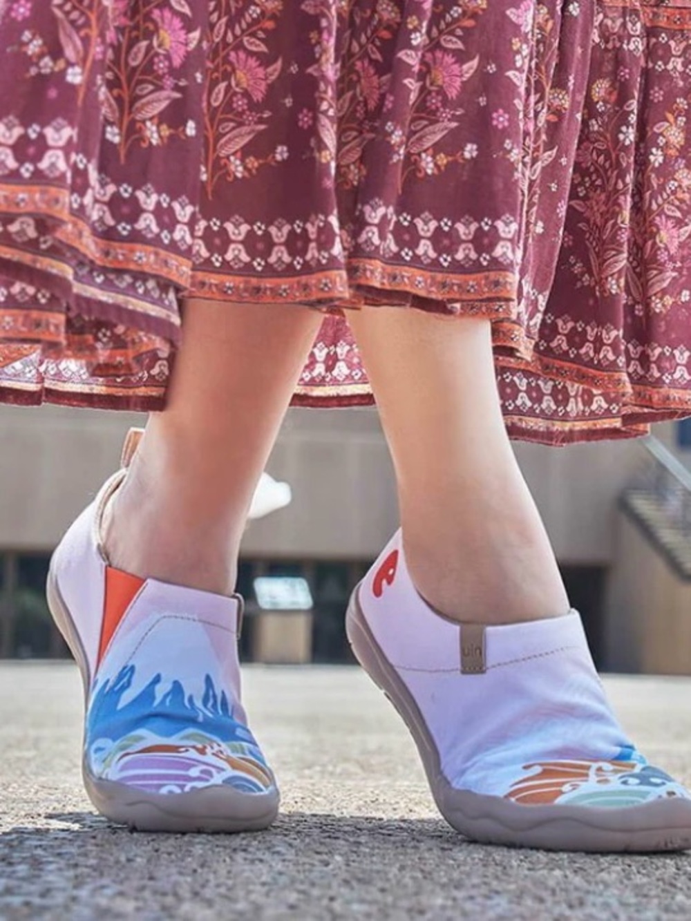 BNWT UIN Women's Slip-On Mules in Pastel Multi-Color Spring in Mt. Fuji size 8.5